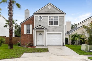 627 E Staffordshire Dr Jacksonville, FL 32225